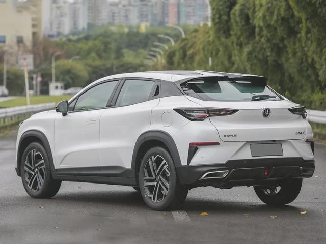 SUV|要买就买顶配!4款配置功能令豪车汗颜的国产SUV