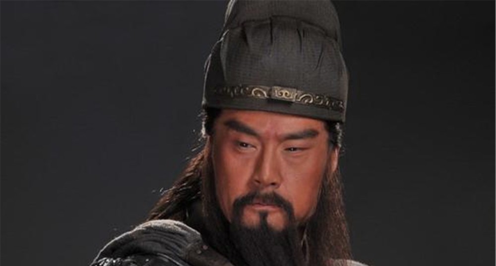  送给|曹操把貂蝉送给关羽，貂蝉第二天却自杀了，什么原因？