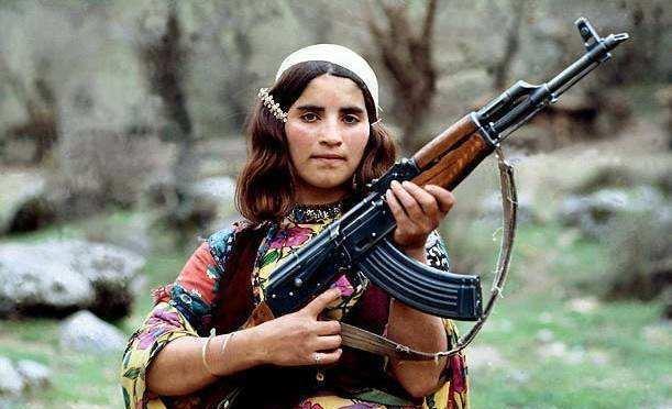  米处|AK47射程是400米，我站在401米处，能徒手接子弹吗？