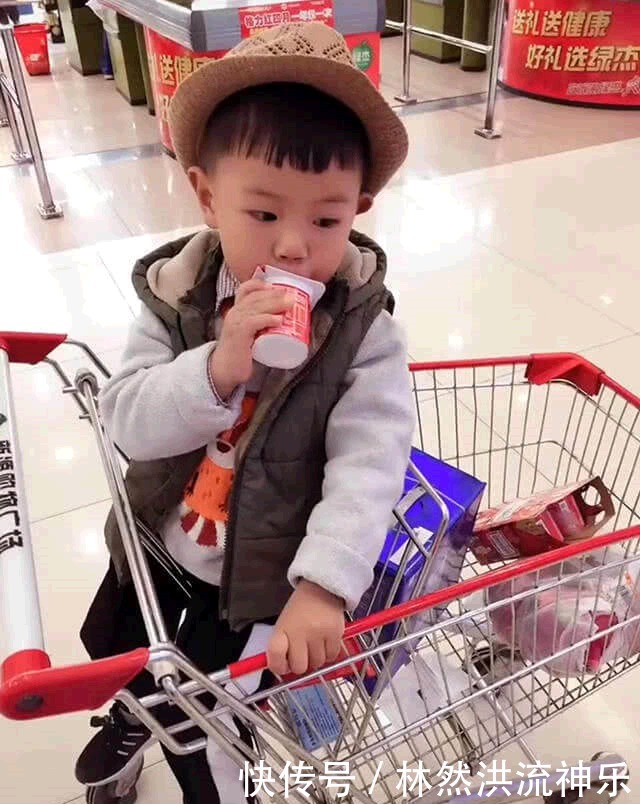 孩子|儿子去奶奶家过暑假,一周后奶奶传来儿子照片,妈妈差点没认出