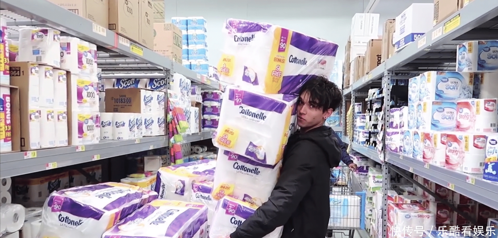 卫生纸|熊孩子为恶搞自己妈妈,用卫生纸包围房子,网友:这儿子别要了!