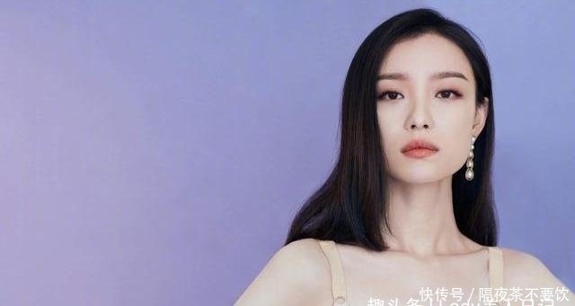 美真|刘雯的美真特别,穿一身“老爸风+珍珠”,又飒又时髦谁也比不过