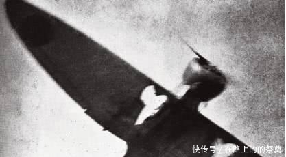 战死|学生全部战死, 中国飞行教练单机迎战32架日本轰炸机