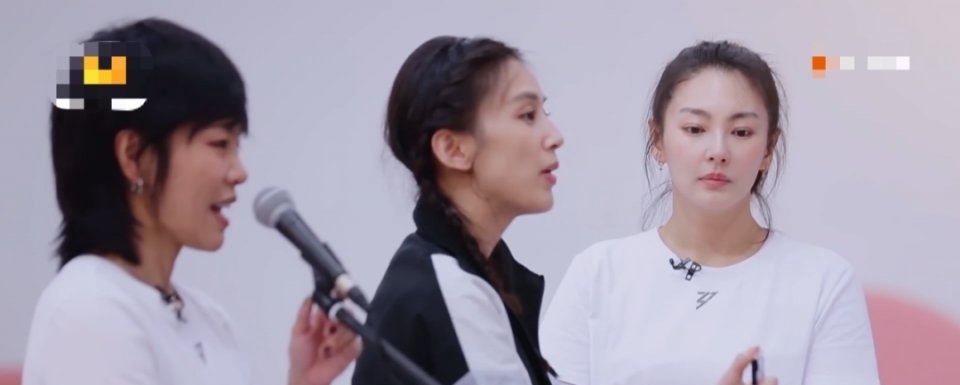 忌惮|《乘风破浪》“搞事三人组”, 性格强势让人忌惮, 团队被她们搅乱