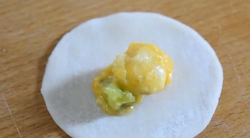 孩子|饺子皮还能做零食，香甜美味，做法简单，家里孩子天天要吃