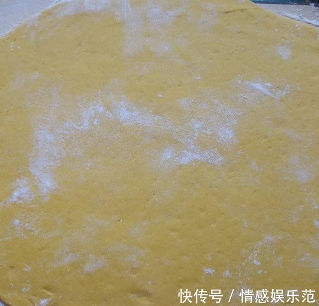 南瓜|南瓜椒盐葱香咸窝窝,又暄又软,好吃极了