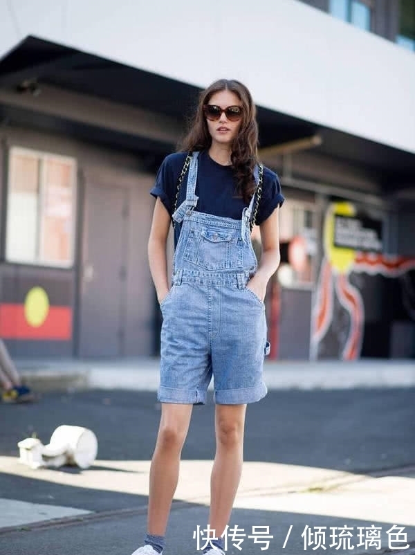 内搭一|这几款夏日背带短裤,秀出大长腿,清爽又减龄