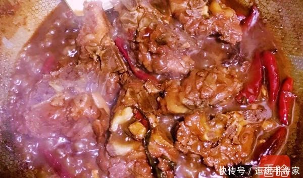 骨头|这是一道很奢侈的菜,每次卤一大锅都不够吃,朋友都说我很大方