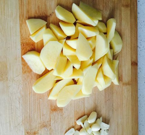 做法|美食美味-茄汁土豆块做法步骤详解