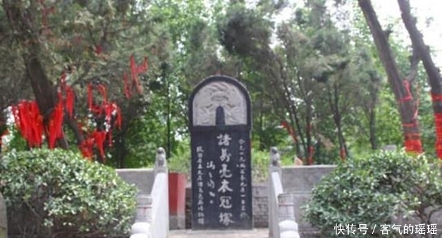 地方就|诸葛亮临终前,要求“四人抬棺,往南走,绳断下葬”,这是为何呢