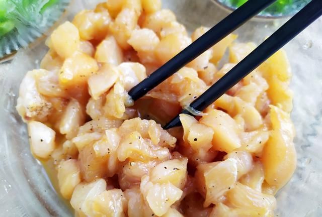 少许|我家隔三差五做这菜,有肉有菜还不怕长肉,色香味俱全,真香