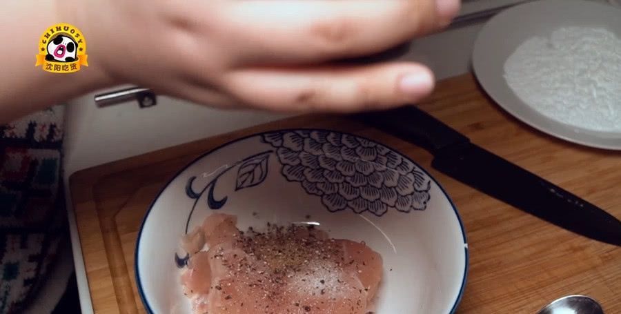 炸串|馋炸串咋整,只能在家自己动手炸了,先从我最爱的鸡排开始