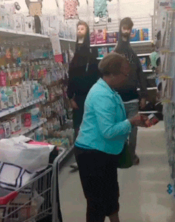 光脚|搞笑GIF:光脚的不怕穿鞋的,真心凭真本事吃饭