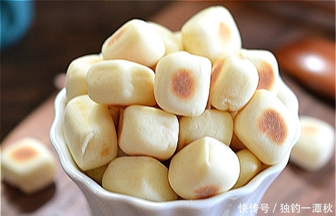 奶香|教你做奶香小馒头,不加一滴油和水,一个平底锅就搞定