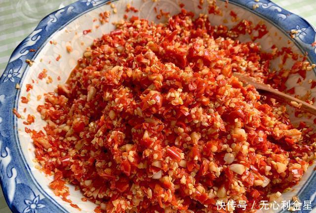 劣质的小米|68岁大叔靠摆地摊卖辣椒酱,养活一家5口,向他讨教配方分享出来