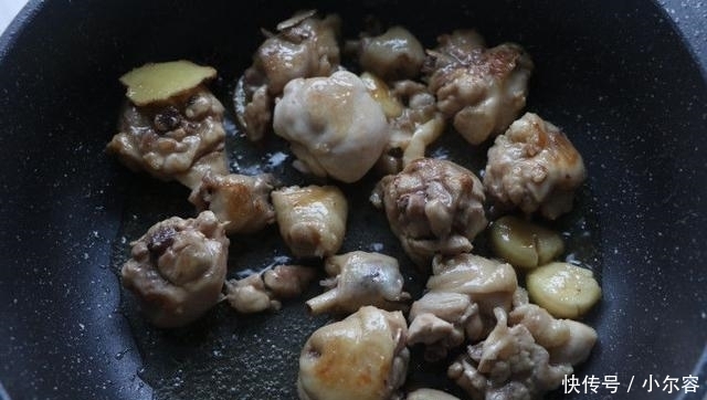 做法|鸡腿的红烧做法,烹饪时注意4点,鲜嫩多汁更好下饭