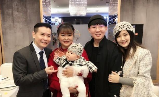 正式|郑宏伟和王声闹翻以后，发文为卢鑫点赞，正式加入相声新势力了？
