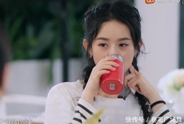 赵丽颖|赵丽颖睡不着喝中药,晚上怕冷睡前还戴帽子,不帮忙洗碗起的最晚