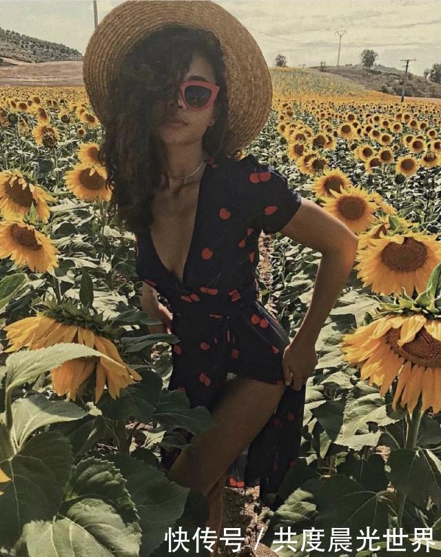 底色|碎花裙怎么挑不俗气