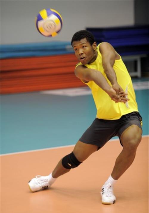  中年|我国“黑二代”排球手，赛后曾反复强调：我是中国人，不是外援！