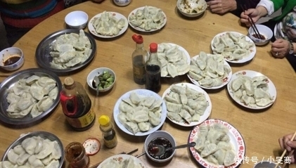 饺子|北方年夜饭和南方年夜饭, 你更喜欢哪个? 网友: 差距一目了然