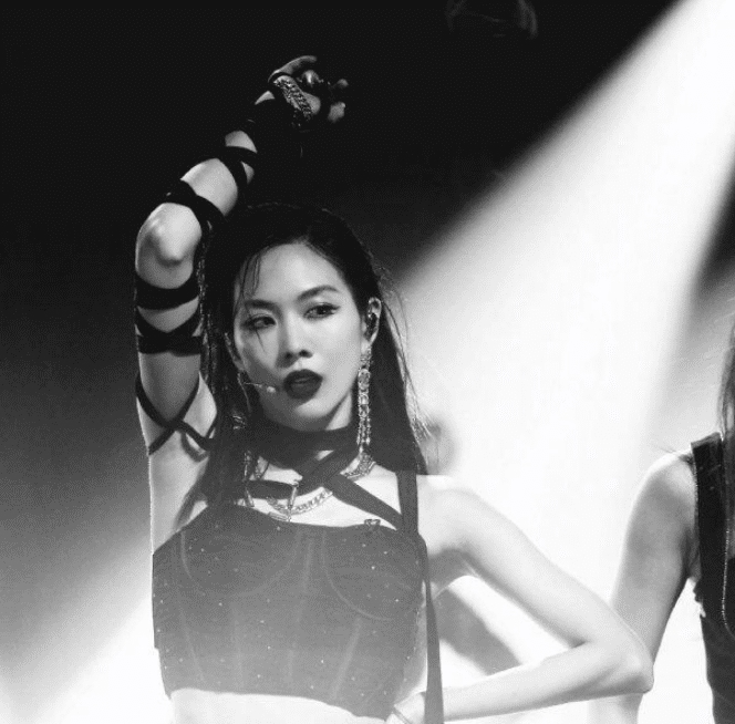 哭泣|王霏霏没有成团,孟佳难过的哭泣