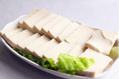 样食|吃麻辣烫时，专挑最“不压秤”的3样食材，老板碰到“高手”了