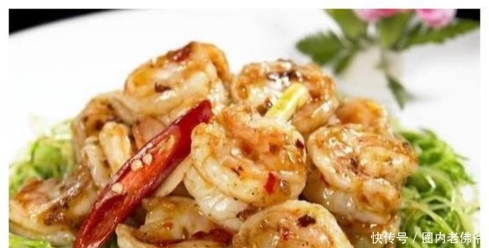  鲜艳|家常菜有好几道美味的菜，颜色鲜艳，让人胃口大开，尤其是晚餐