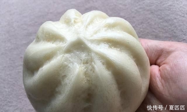  烙饼|不管蒸馒头还是烙饼，发面只加酵母是大忌！加这2样，分分钟溢盆
