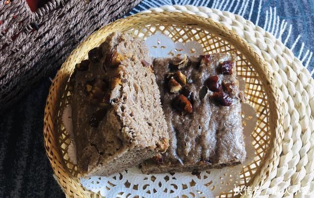 揉面|红糖发糕的私藏做法,不揉面搅一搅蒸一蒸,松软如海绵