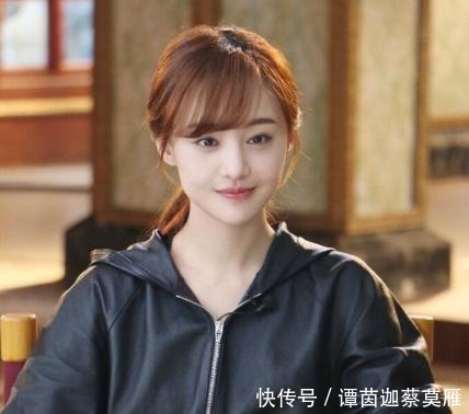 易烊千玺|郑爽分享独特技能,护肤品的使用与普通人完全不同