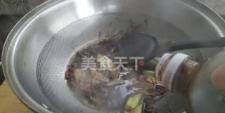 好吃|怎么做家庭版酱肘子最好吃 家庭版酱肘子怎么做好吃