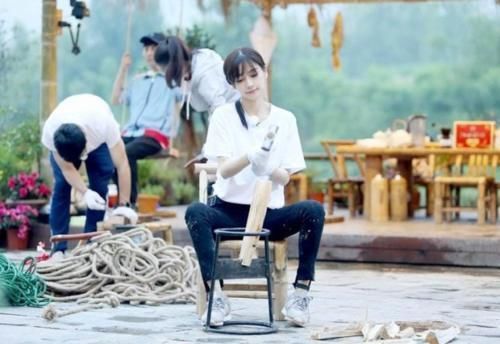  暴露出|《向往》为何一直不用煤气灶黄磊下意识说出8字，暴露出真实原因