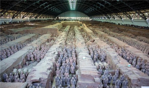 公元前|公元前220年，秦始皇统一六国，他是如何处置六国国君的