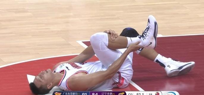 杜兰特|无对抗受伤,易建联会遭遇杜兰特的悲剧吗?伤后细节给出答案