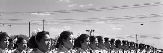 访华|他第一次访华,见识到中国军队后,便劝世界不要再与中国为敌!