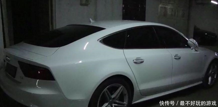 临时号牌|讨债公司用奥迪A7堵门老赖, 物管感叹: 这群人惹不起, 看车窗就知道