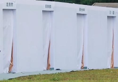 故意|跑男为让baby获胜太明显,大白天安排嘉宾室外冲水,还会故意贴上名牌