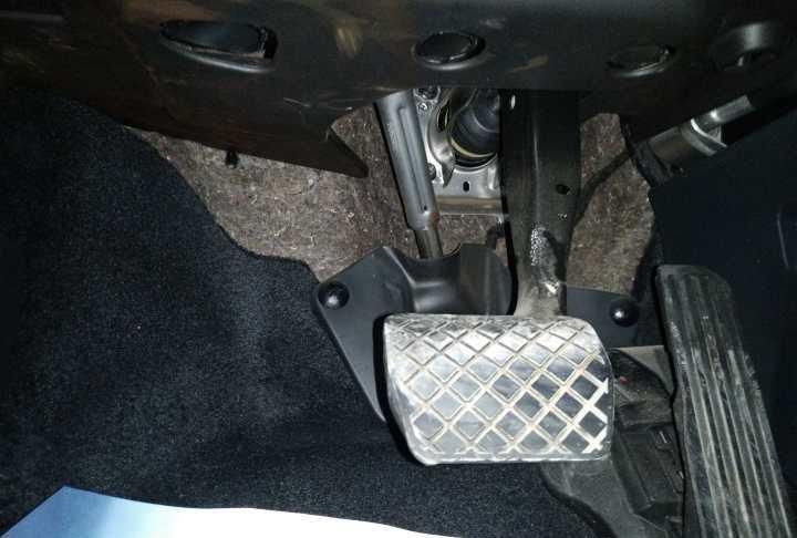  五年|大众帕萨特新车低至13万，花11万买辆开了五年的二手帕萨特图啥