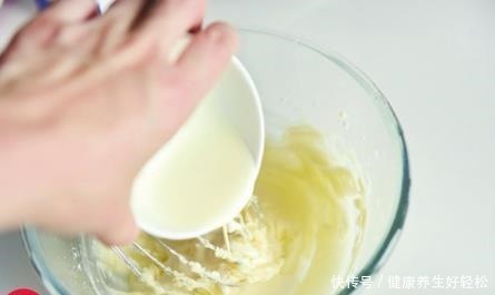 曲奇|网红云朵曲奇,无需打发,搅一搅就能做,香甜柔软,入口即化