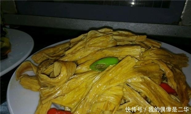 好友|礼拜天的丰富晚餐,老婆发到朋友圈,好友:简单精致,看着就好吃