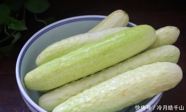 储存到冬天|夏天把黄瓜冷冻起来,留到冬天炒肉吃,特别香,我每年都做