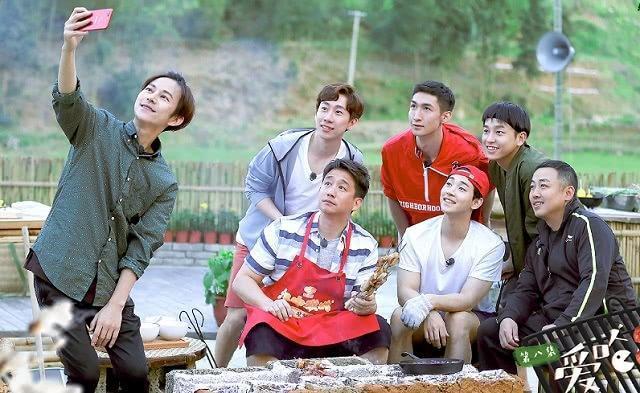  何炅|《向往的生活》最低调女嘉宾，未播就引热议，黄磊没人看也要请