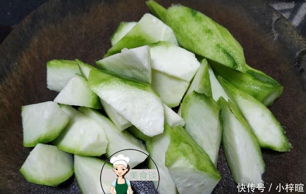 少许|三样素菜一起炒,实在太鲜美了,隔三差五做给孩子吃,营养又美味