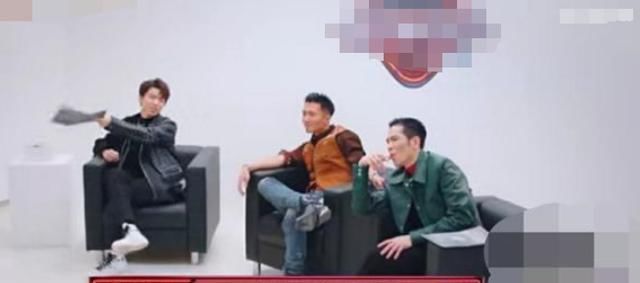 王俊凯|人气偶像王俊凯心疼选手,同一节目两次发火,形象也不要了?
