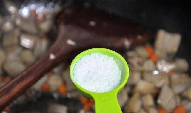  简单|这个季节吃这道菜，简单，营养丰富，保证了家人的赞誉