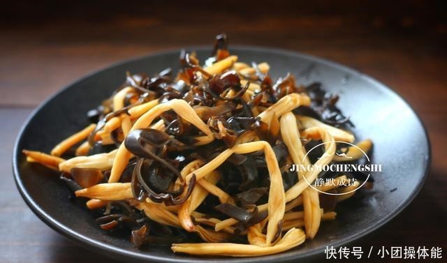 炸酱面|北方人都爱的打卤面,不放青菜一样好吃,比炸酱面吃着还过瘾