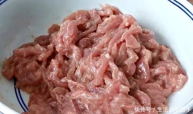 蒜苔炒肉|无论炒什么肉,都不要直接下锅炒,多做一步,肉质鲜嫩入味不粘锅