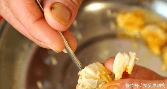 明码标价|三个女孩去吃“网红面”,看账单后傻眼,店家明码标价童叟无欺