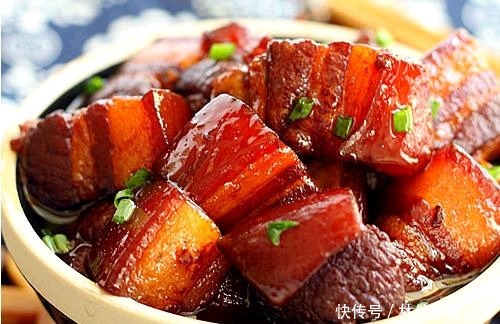 家庭聚会|给大家介绍一道新年家庭聚会菜“东坡肉”,肉酥烂而不碎,味香酥